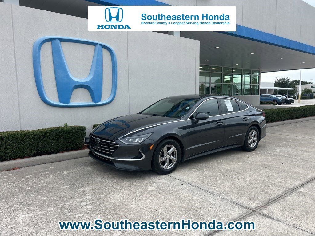 Gray 2021 Hyundai Sonata SE FWD Sedan Front-Wheel Drive 8-Speed Automatic Overdrive