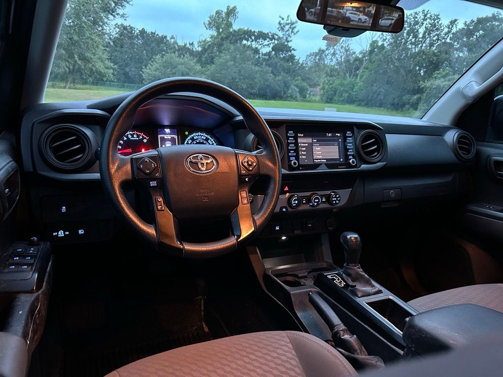 Thumbnail: 2022 Toyota Tacoma - 12