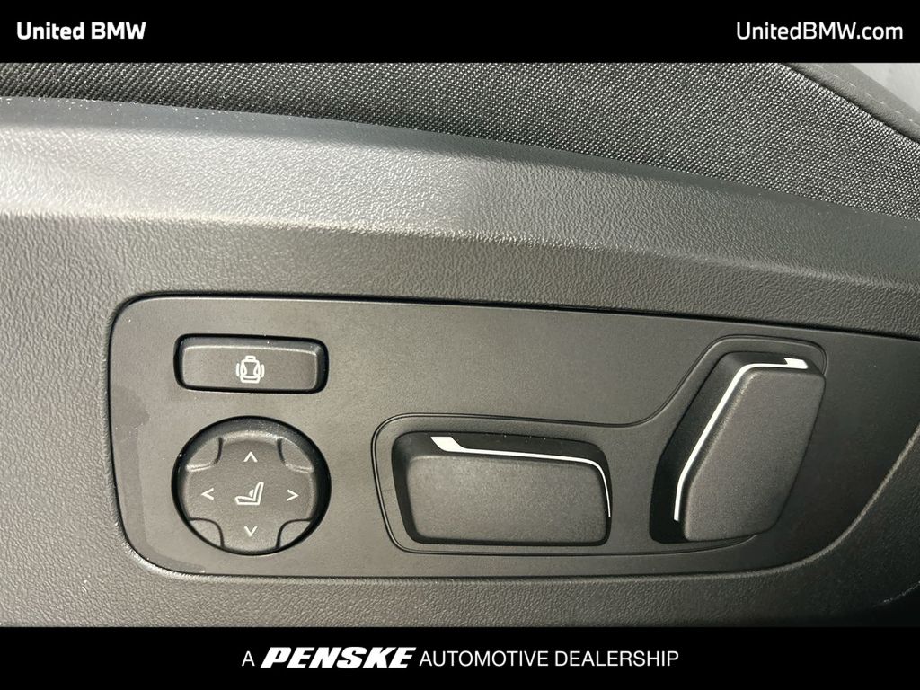 Thumbnail: 2026 BMW X3 - 12