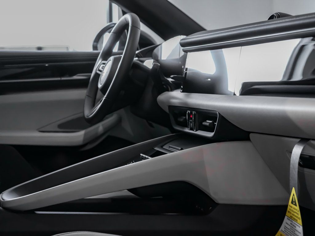 New 2026  Porsche 4S image 31