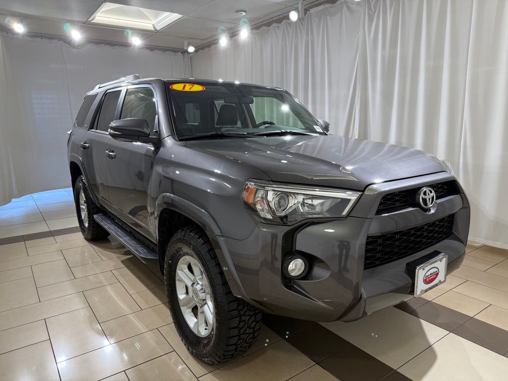 Thumbnail: 2017 Toyota 4Runner - 7