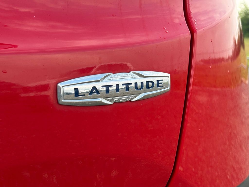 2015 Jeep Renegade Latitude Red at DeMontrond Auto Country