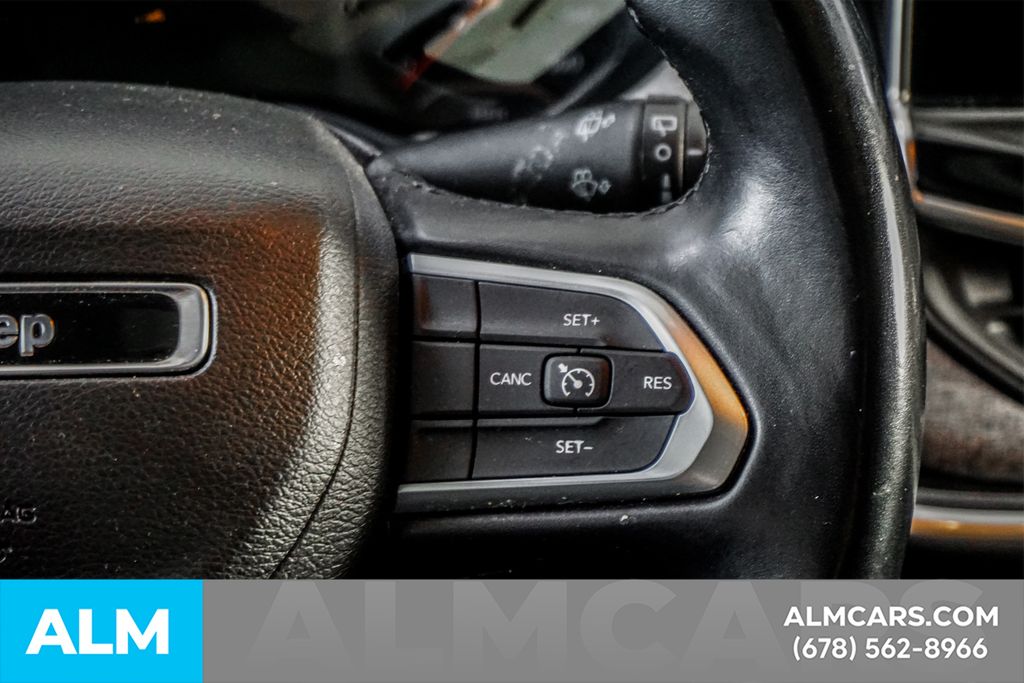 Used 2022 Red Jeep Latitude Lux image 29