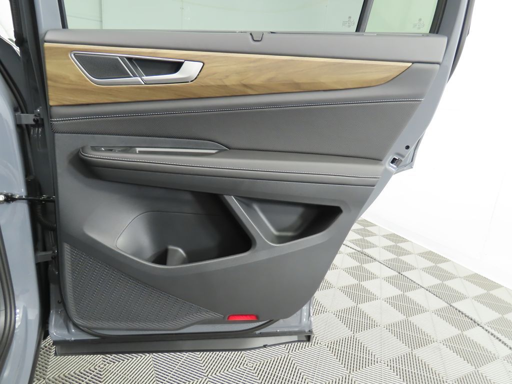 Thumbnail: 2026 Volkswagen Atlas - 27