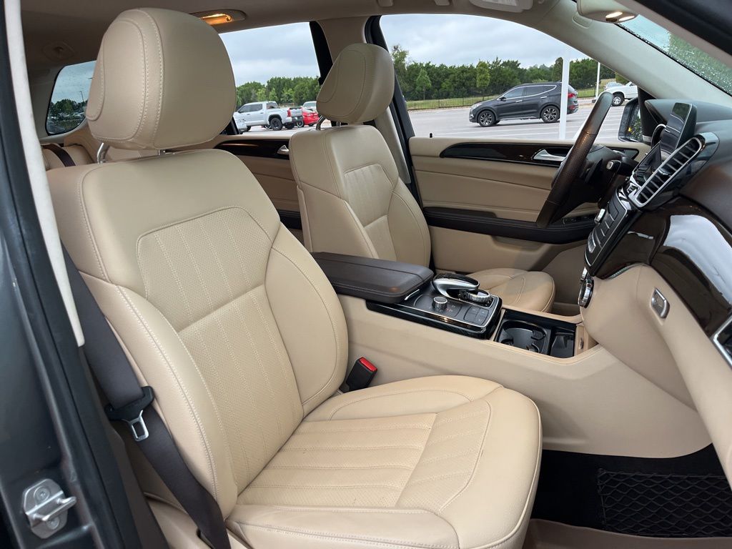 Thumbnail: 2018 Mercedes-Benz GLE - 29