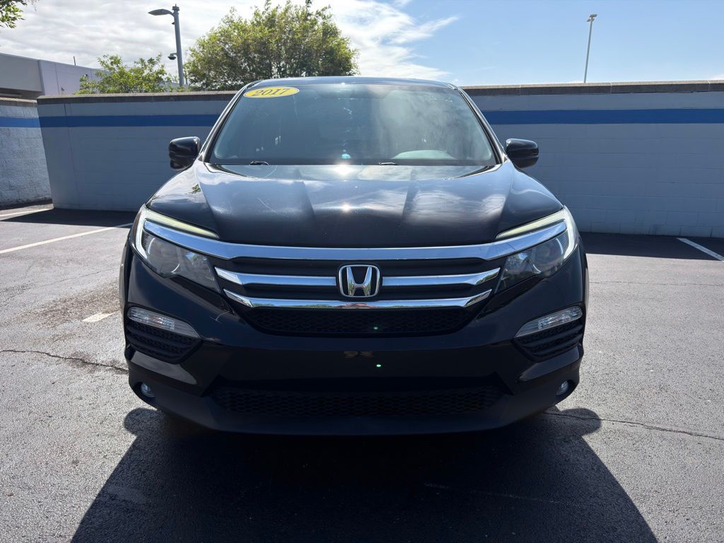 Thumbnail: 2017 Honda Pilot - 8