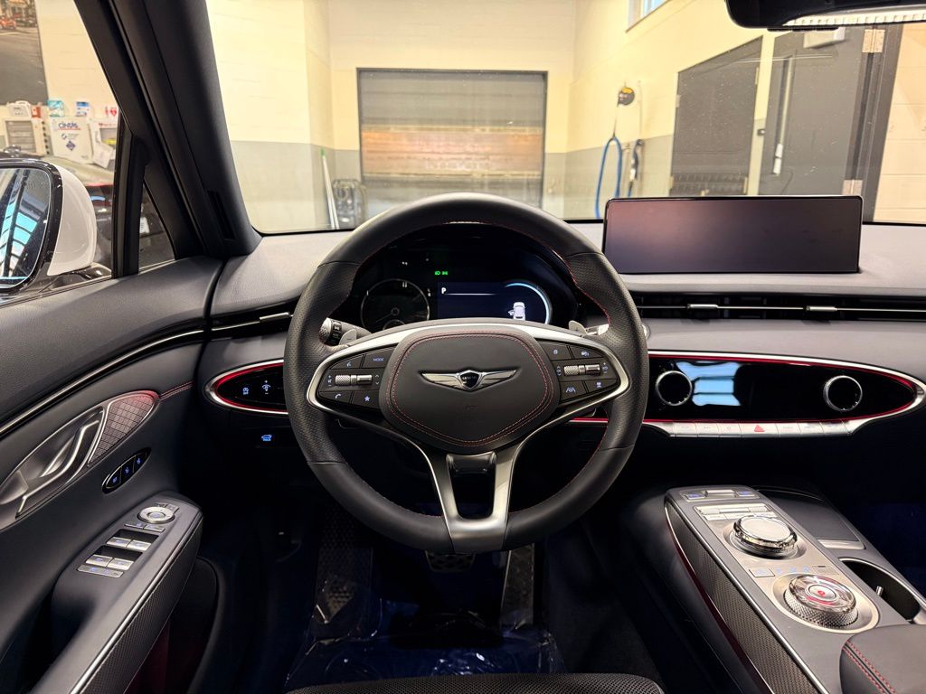 Thumbnail: 2025 Genesis GV70 - 25