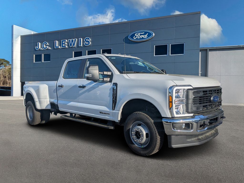 2026 Ford F-350 Super Duty XL