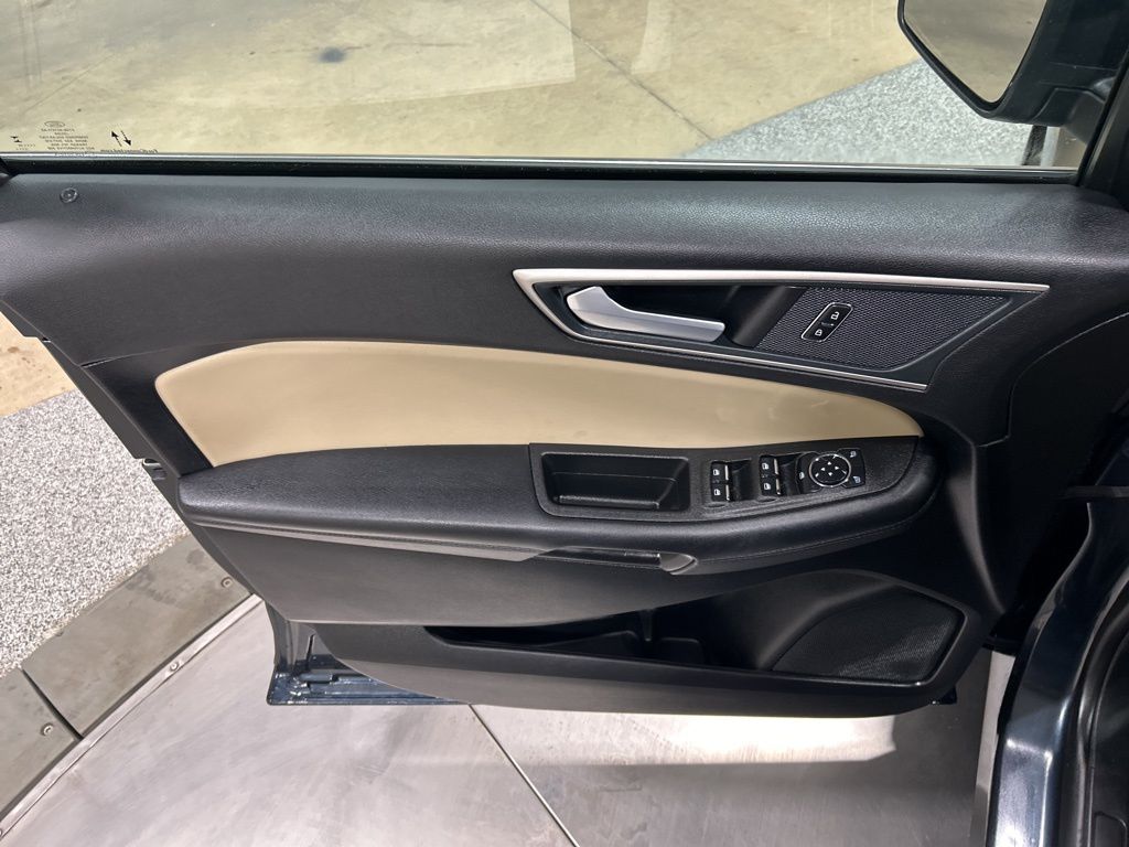 used 2024 Ford Edge car, priced at $29,949