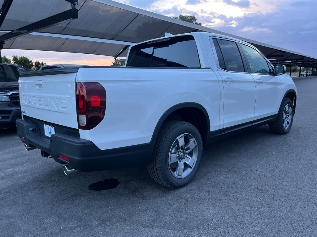 Thumbnail: 2026 Honda Ridgeline - 3
