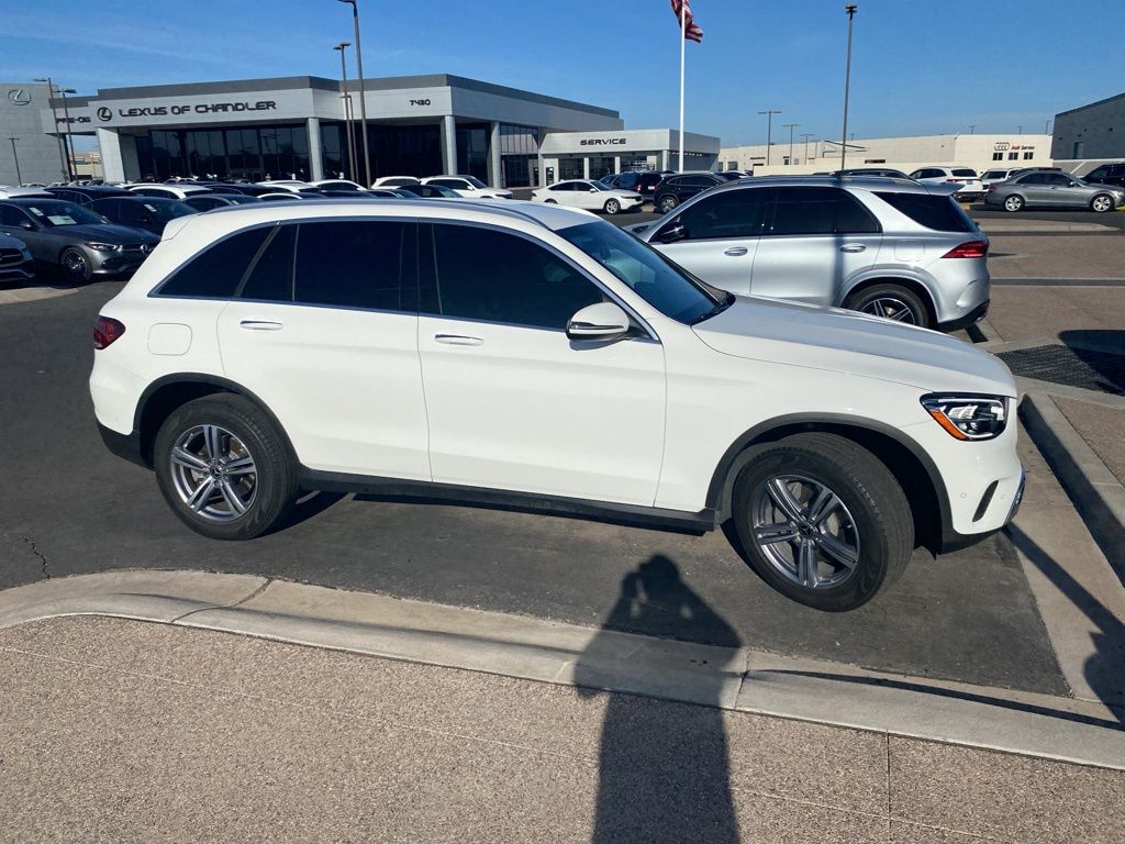 2022 Mercedes-Benz GLC 300 3