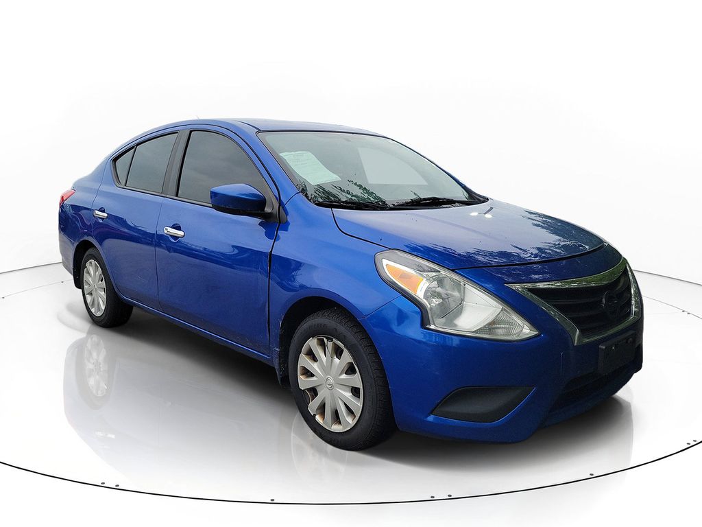  2015 Nissan Versa 1.6 SV   