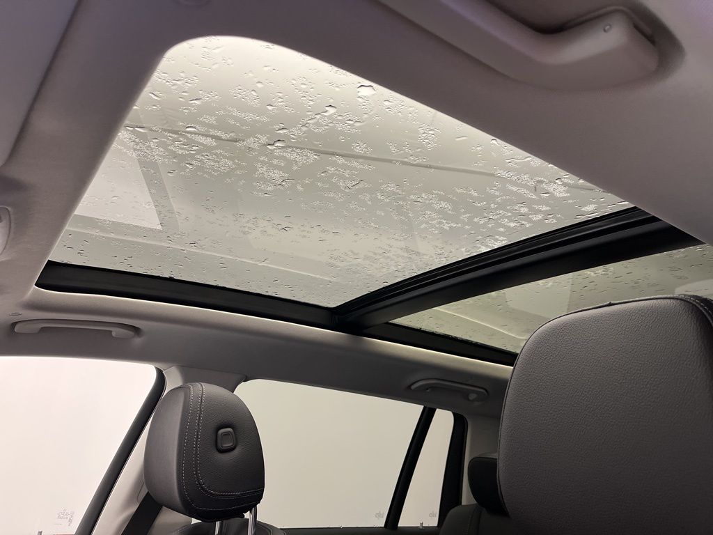 Thumbnail: 2026 Mercedes-Benz GLS - 23