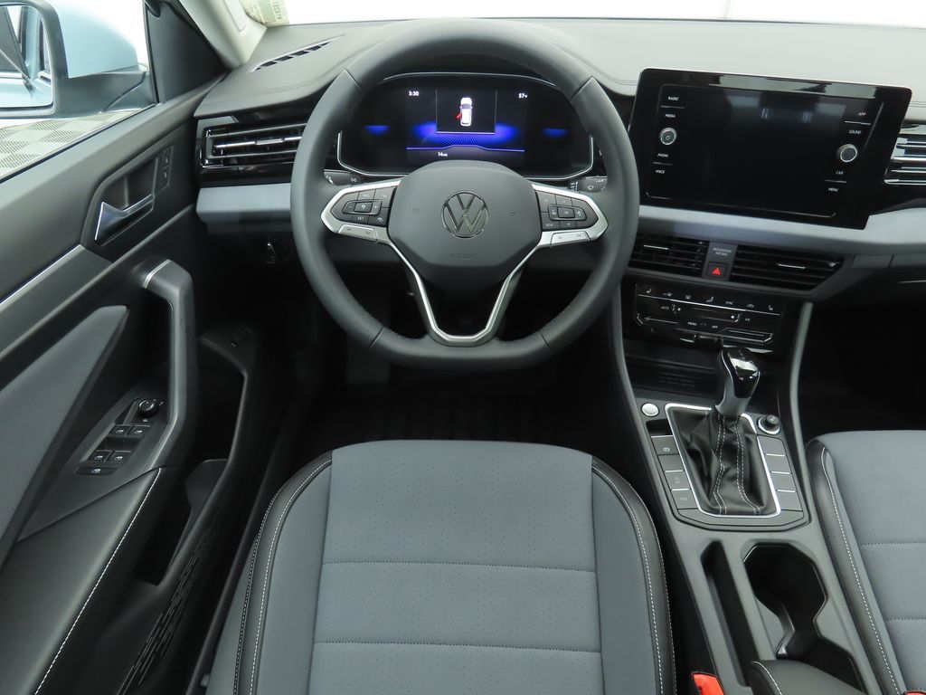 Thumbnail: 2026 Volkswagen Jetta - 10