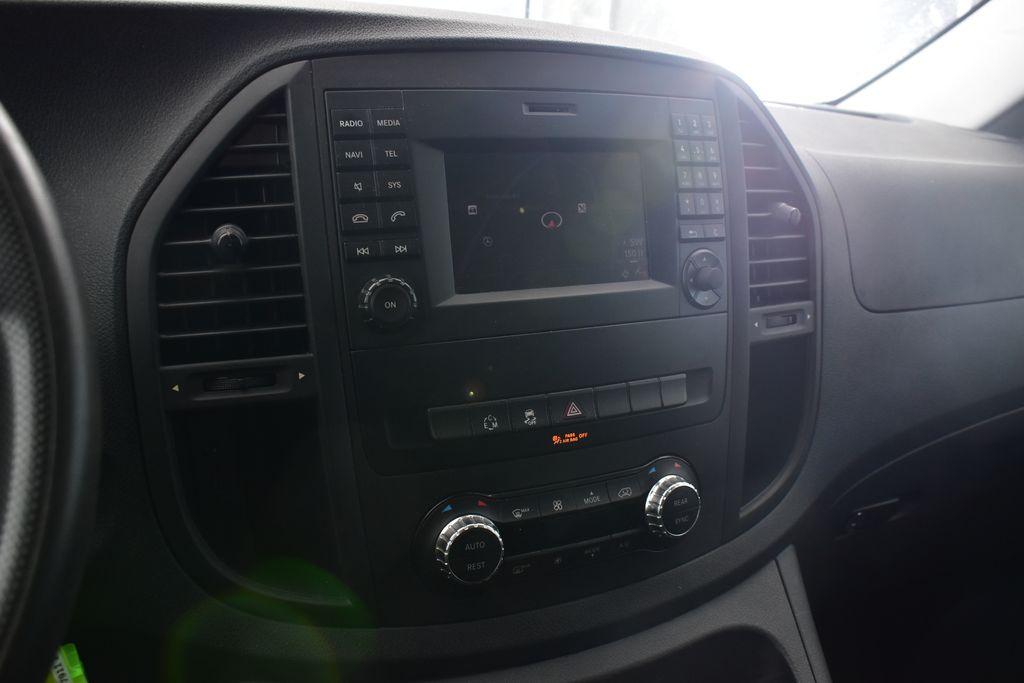 Thumbnail: 2016 Mercedes-Benz Metris - 14
