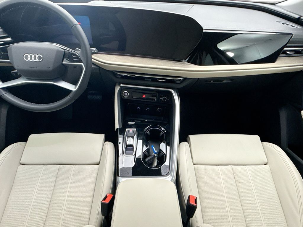 Thumbnail: 2025 Audi Q5 - 13