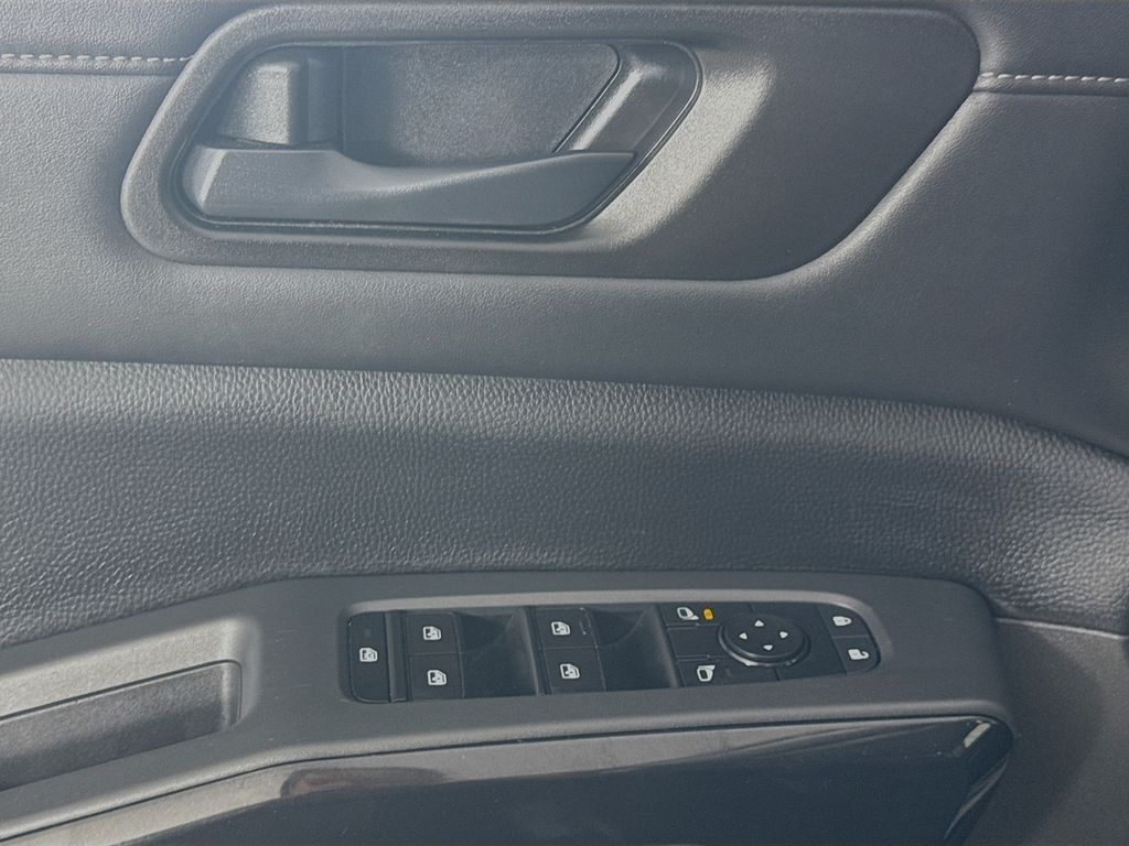 Used Car 2024 Nissan Pathfinder  Sv For Sale Under $30,000 In Austin, Texas
