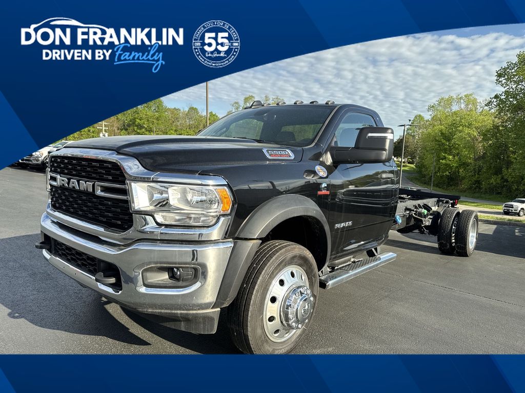 2024 RAM 5500 SLT 4X4 Regular Cab LWB DRW 205" WB's photo
