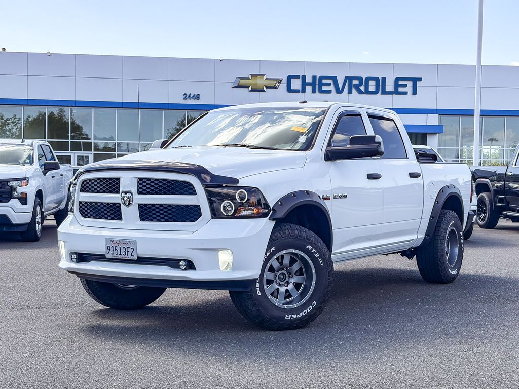 Bright White Clearcoat 2017 RAM 1500 Express Crew Cab 4WD Pickup Truck Four-Wheel Drive 8-Speed Automatic