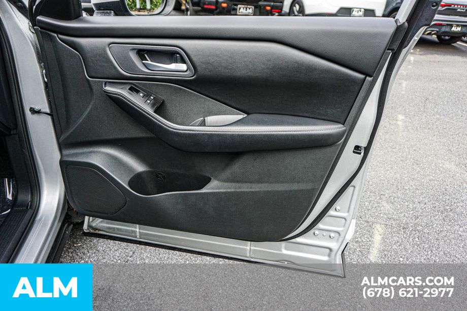 Used 2025 Silver Nissan SV image 49