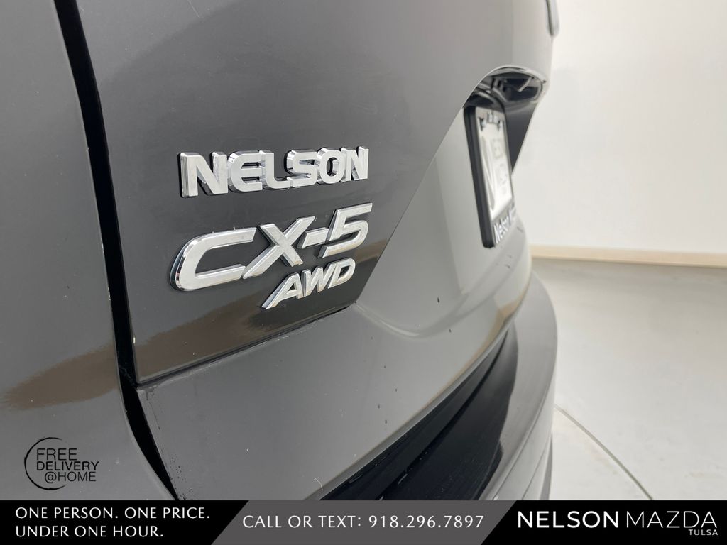 Used 2018 Black Mazda Grand Touring image 10