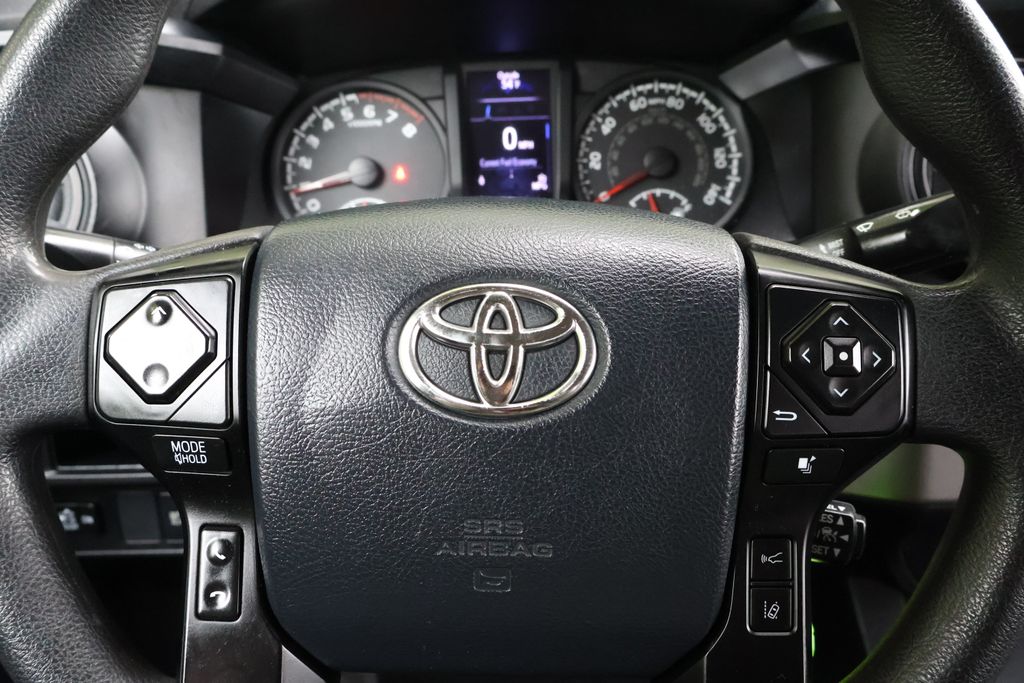 Thumbnail: 2019 Toyota Tacoma - 25