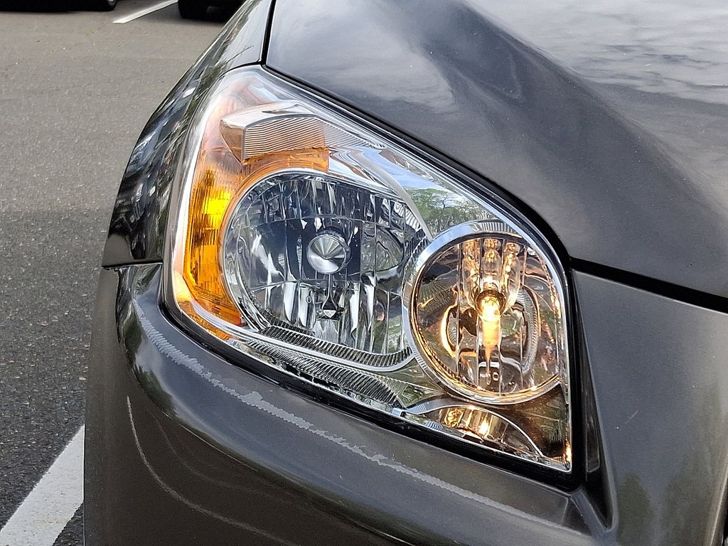 2010 Toyota RAV4 Base 9