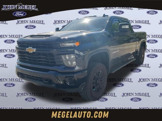Dark Ash Metallic 2024 Chevrolet Silverado 2500HD Custom Crew Cab 4WD Pickup Truck Four-Wheel Drive Automatic