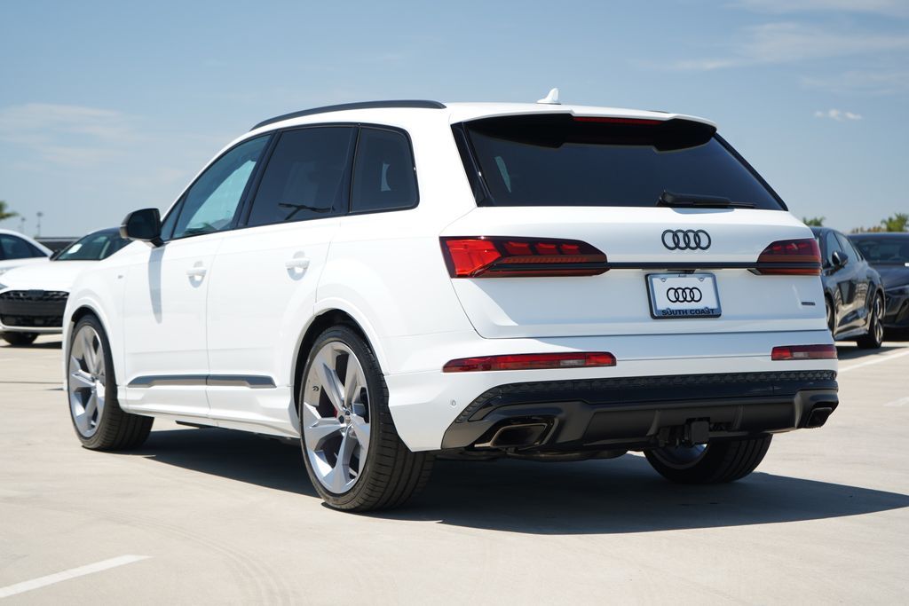 Thumbnail: 2026 Audi Q7 - 3