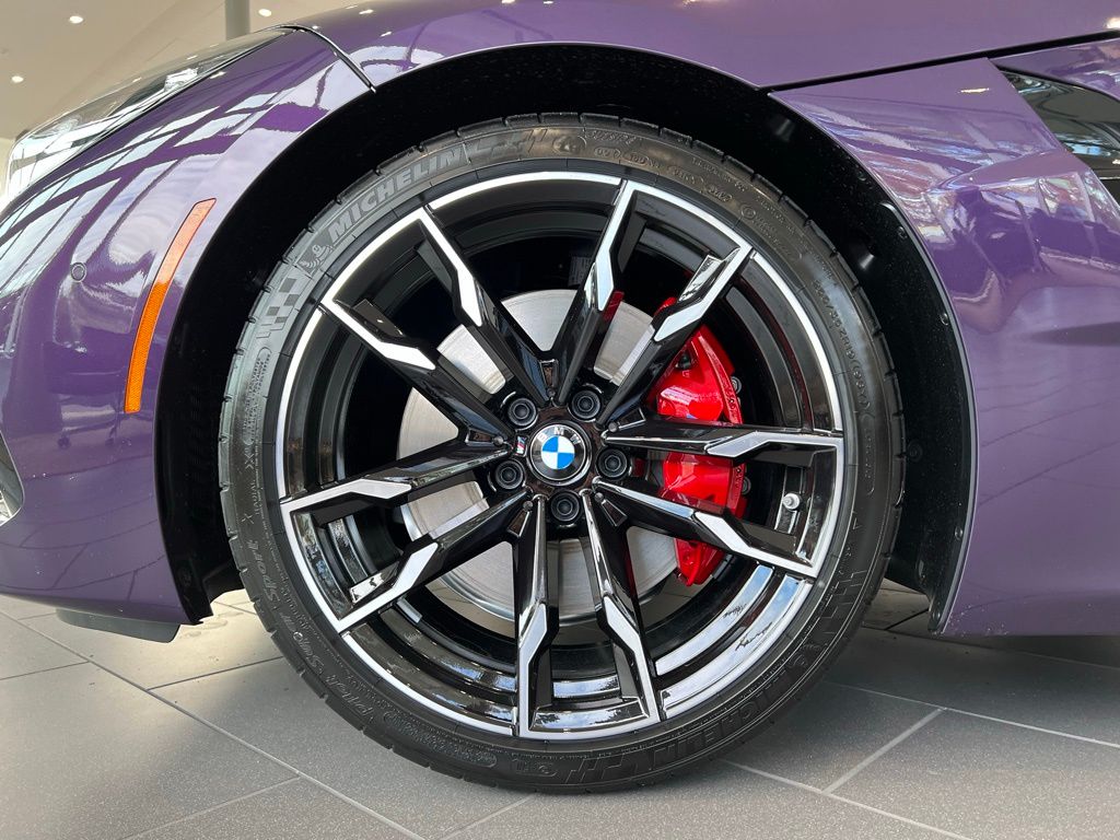 Thumbnail: 2026 BMW Z4 - 13