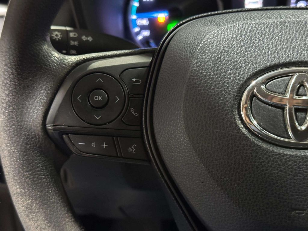 Used 2019 Magnetic Gray Metallic w/Black Roof Toyota LE image 8