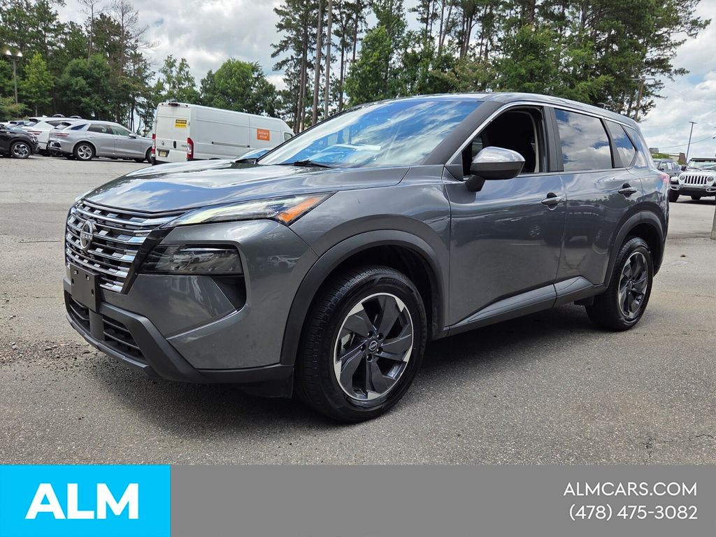 Used 2025 Gray Nissan SV image 3