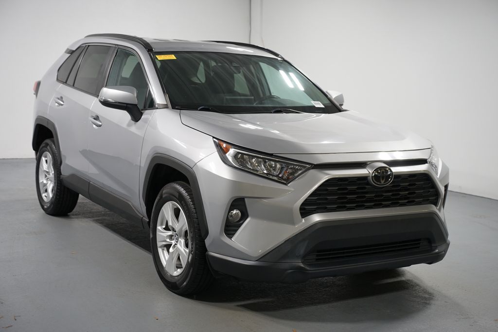 Thumbnail: 2020 Toyota RAV4 - 3