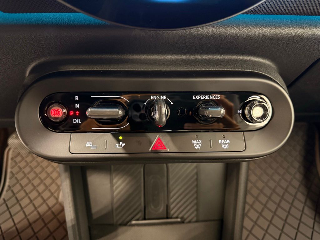 Thumbnail: 2026 MINI Cooper - 18