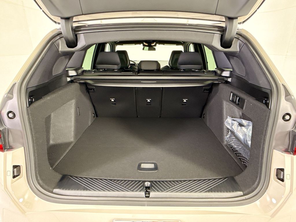 Thumbnail: 2026 BMW X3 - 27