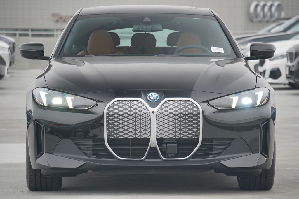 2025 BMW i4 eDrive40 2