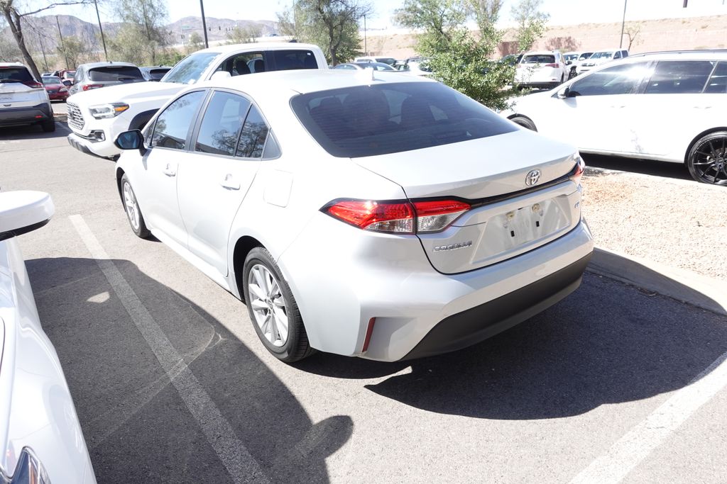 2023 Toyota Corolla LE CVT's photo