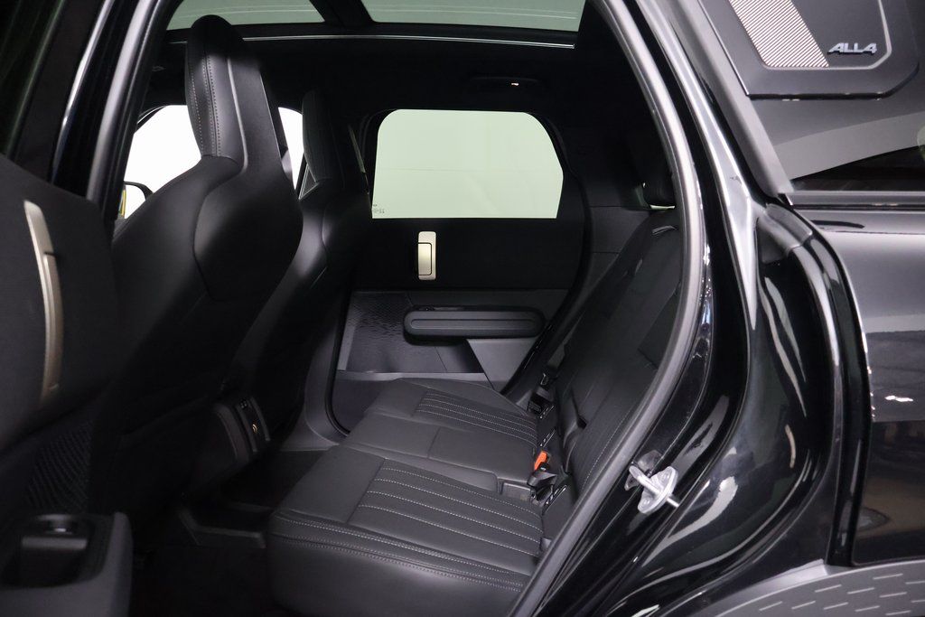 Thumbnail: 2027 MINI Cooper Countryman - 6
