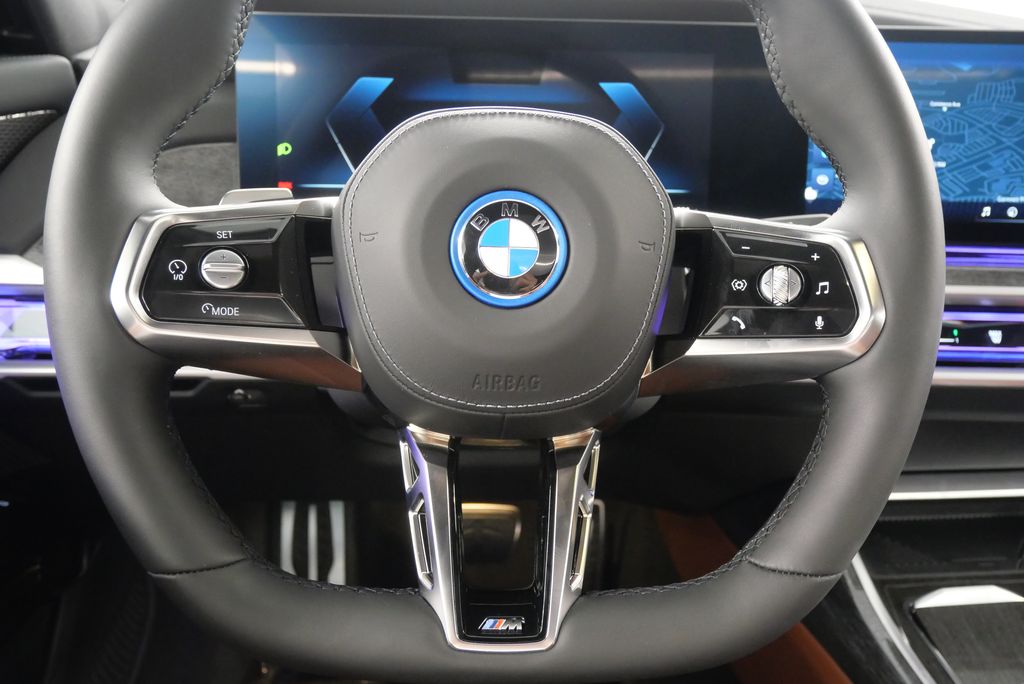 2024 BMW i7 xDrive60 21