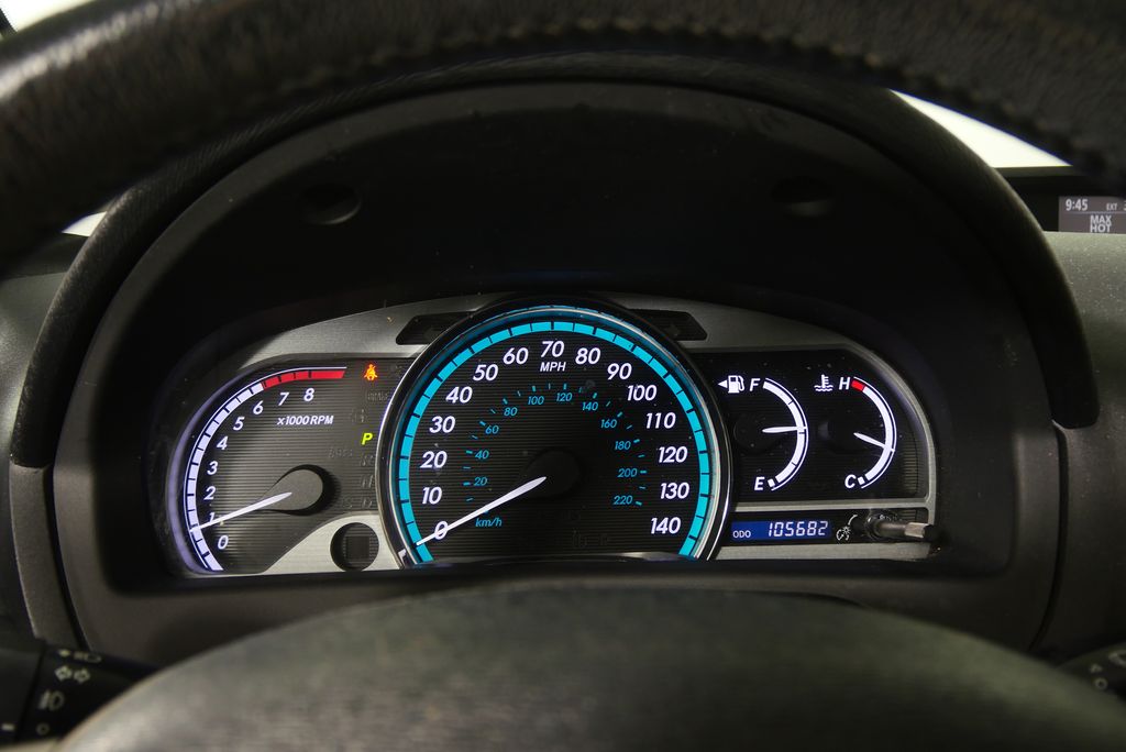 Thumbnail: 2010 Toyota Venza - 22