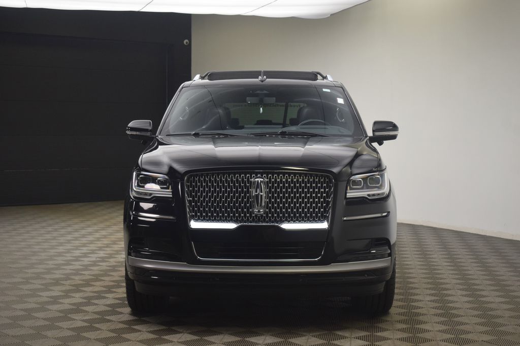 used 2022 Lincoln Navigator car, priced at $37,000