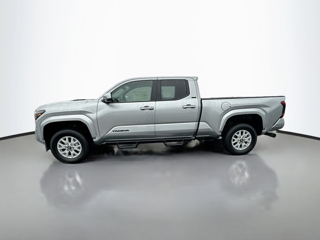 2025 Toyota Tacoma SR5 8