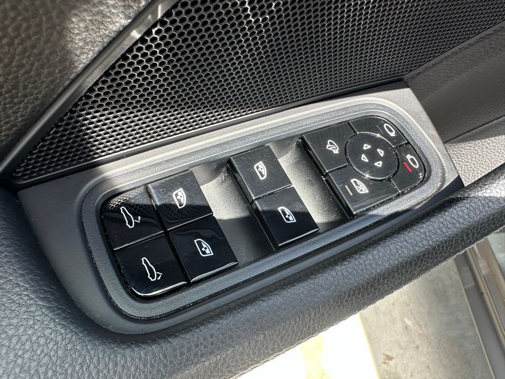 2018 Porsche Panamera  15
