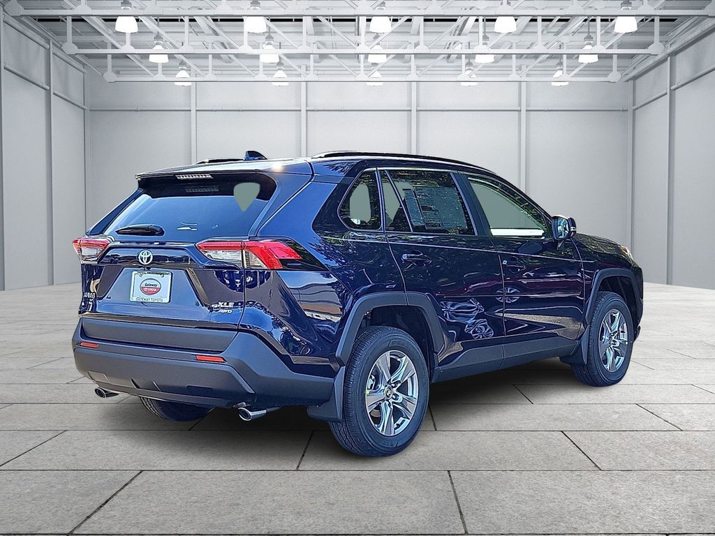 Thumbnail: 2025 Toyota RAV4 - 6