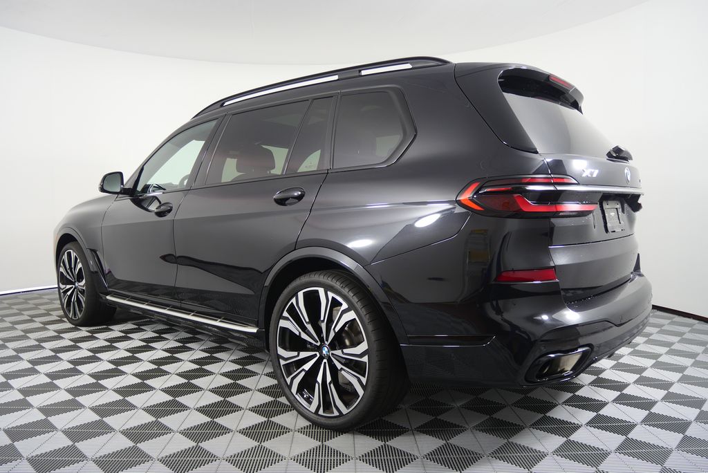 Thumbnail: 2023 BMW X7 - 5