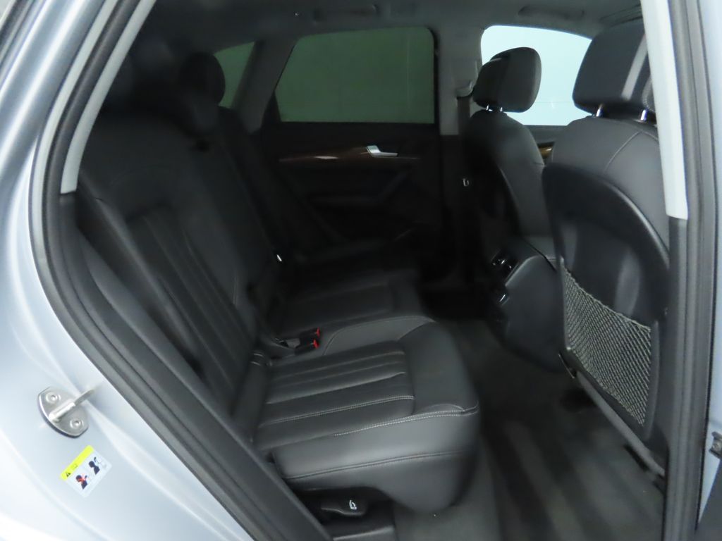 2022 Audi Q5 e Premium Plus 23