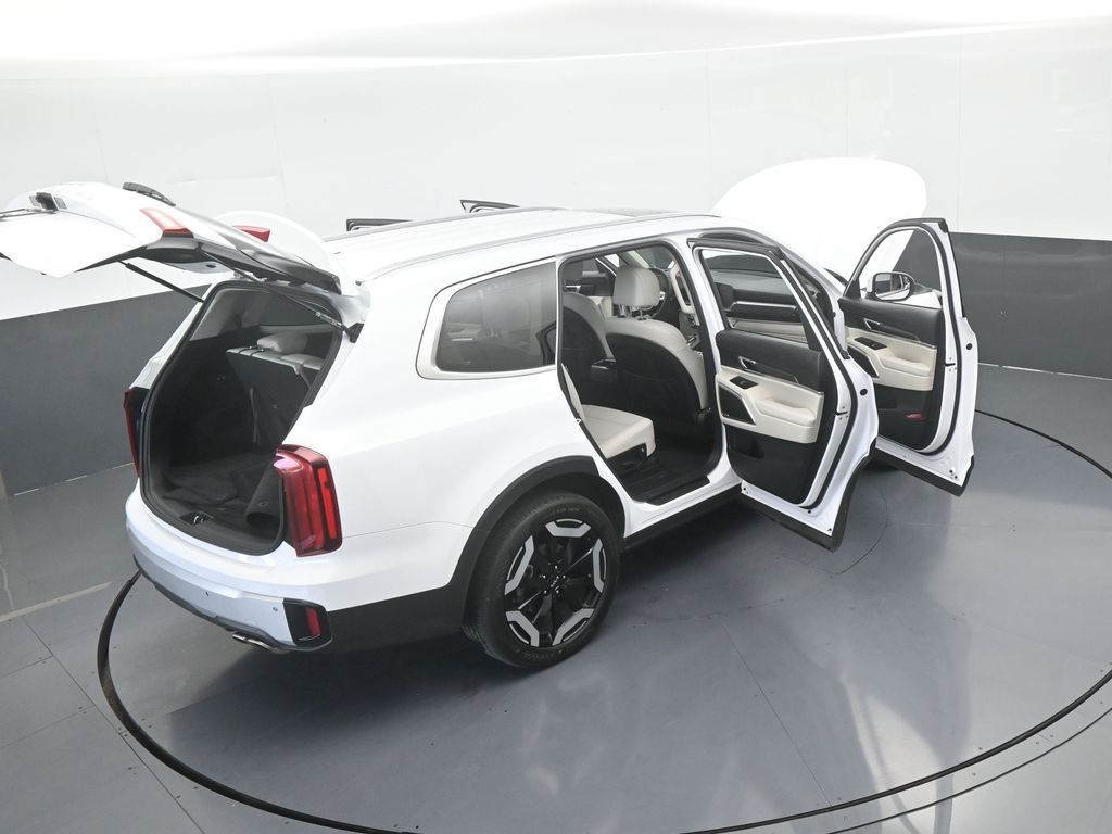 Used 2024 Glacial White Pearl Kia S image 68