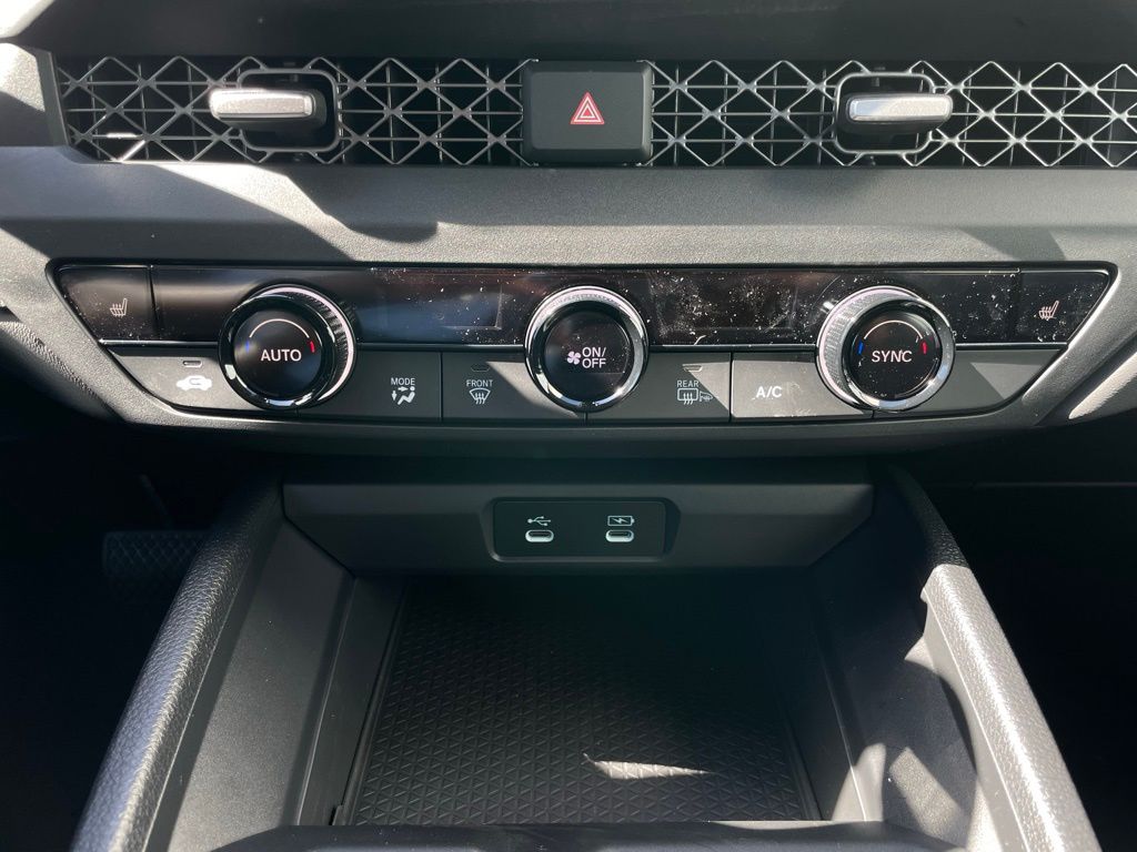Thumbnail: 2025 Honda Accord - 18