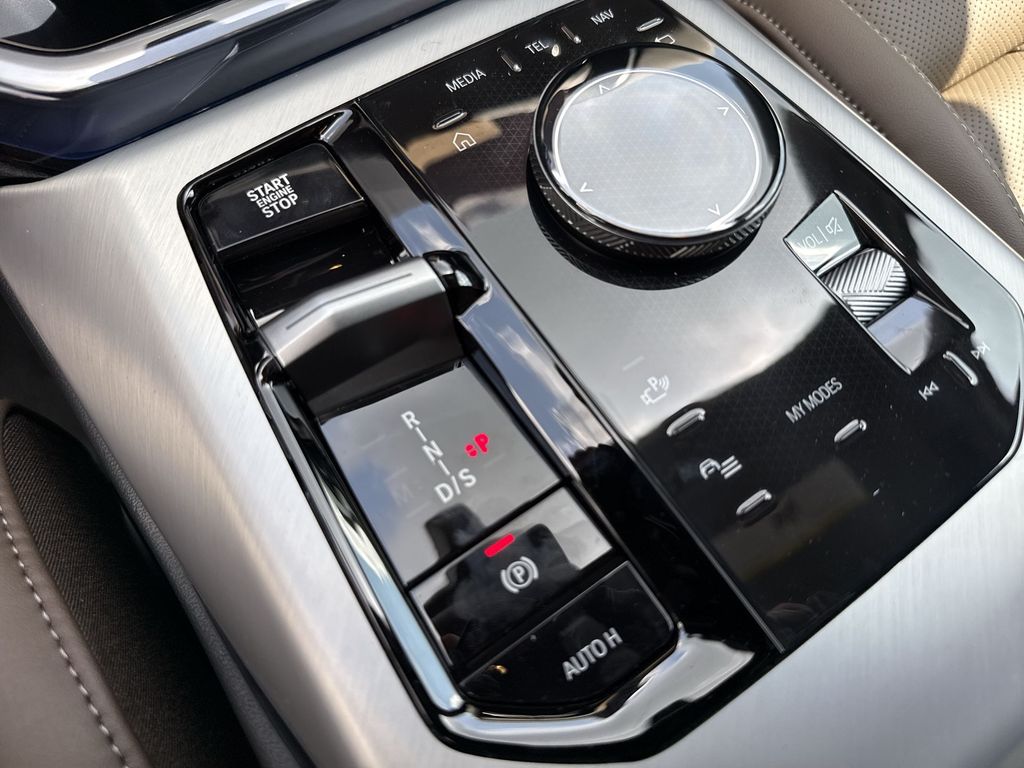 Thumbnail: 2026 BMW X3 - 16