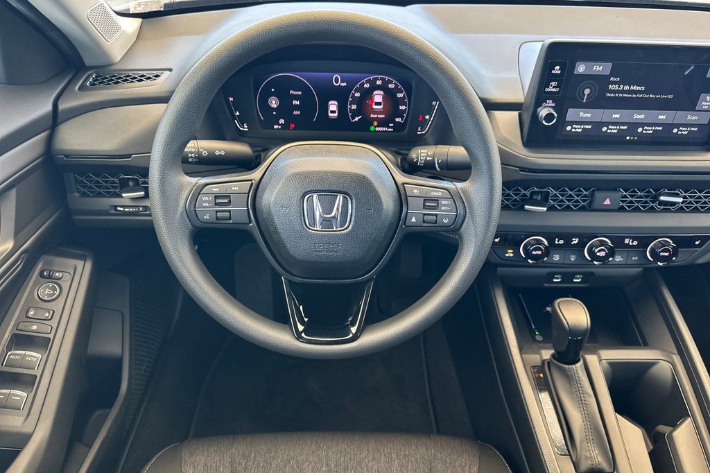 New 2026 Platinum White Pearl Honda SE image 16
